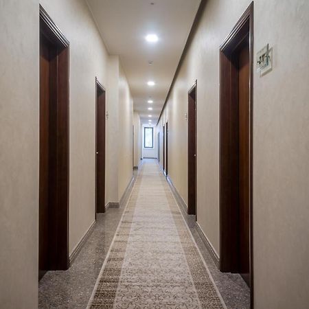 Royal Petrol Hotel ตัลดีกอร์กัน ภายนอก รูปภาพ