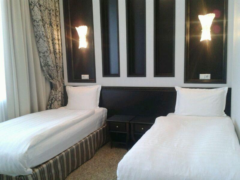 Royal Petrol Hotel ตัลดีกอร์กัน ภายนอก รูปภาพ